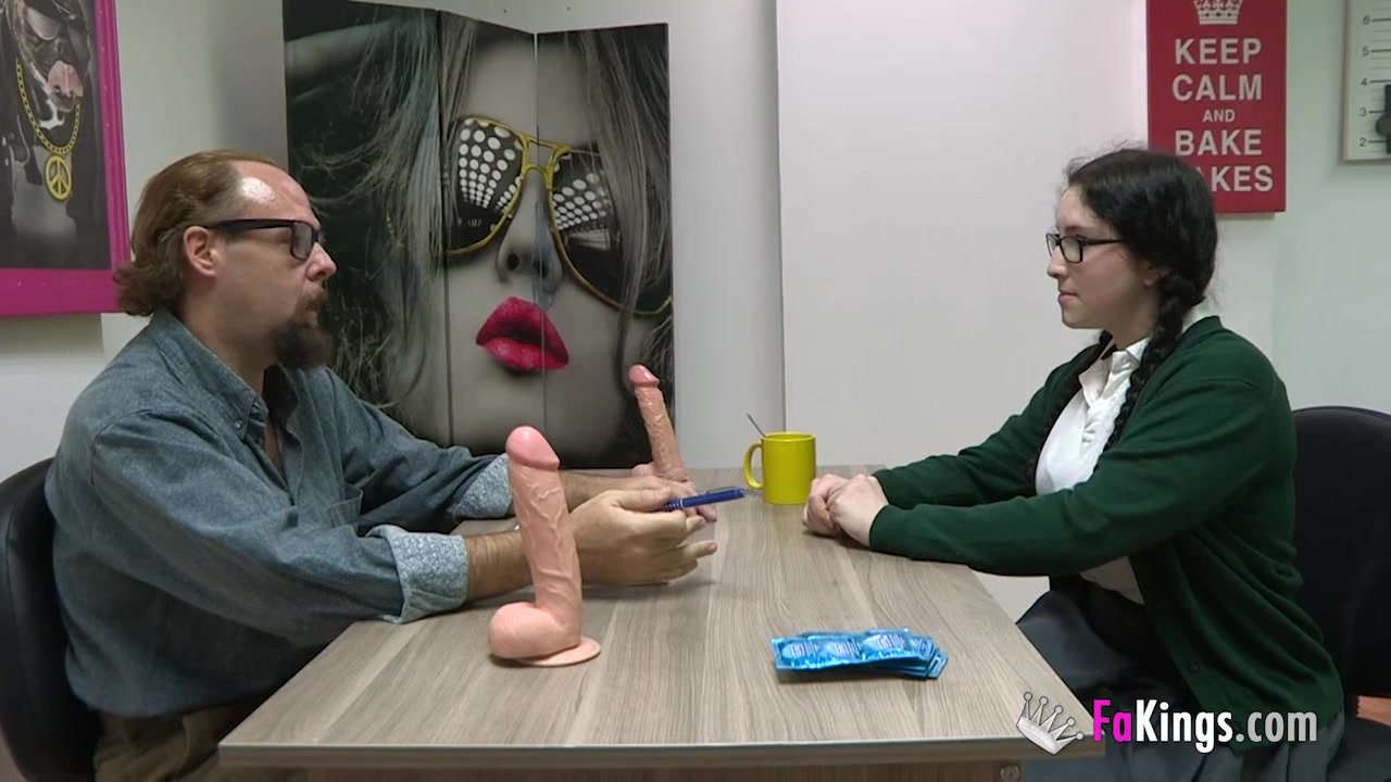 Anais comes to FAKings school