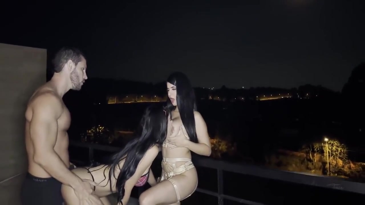 I Fucked Two Of My Exes In One Night Of Drinking. 12 Min