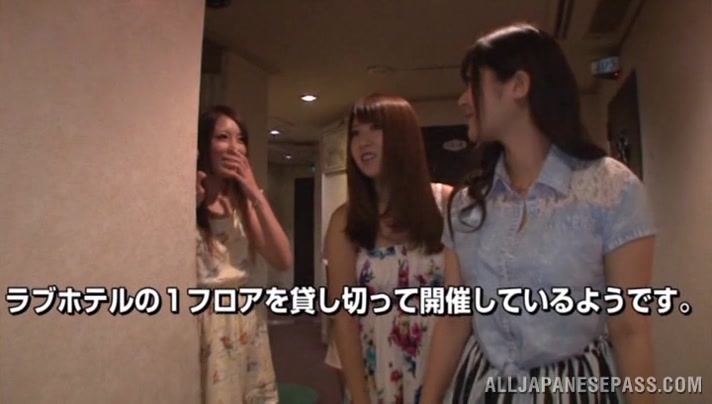 Steamy Asian girl Satou Haruka and her friends enjoy gangbang