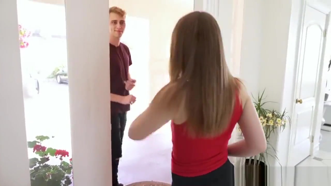 stepsis and bff fuck stepbrother