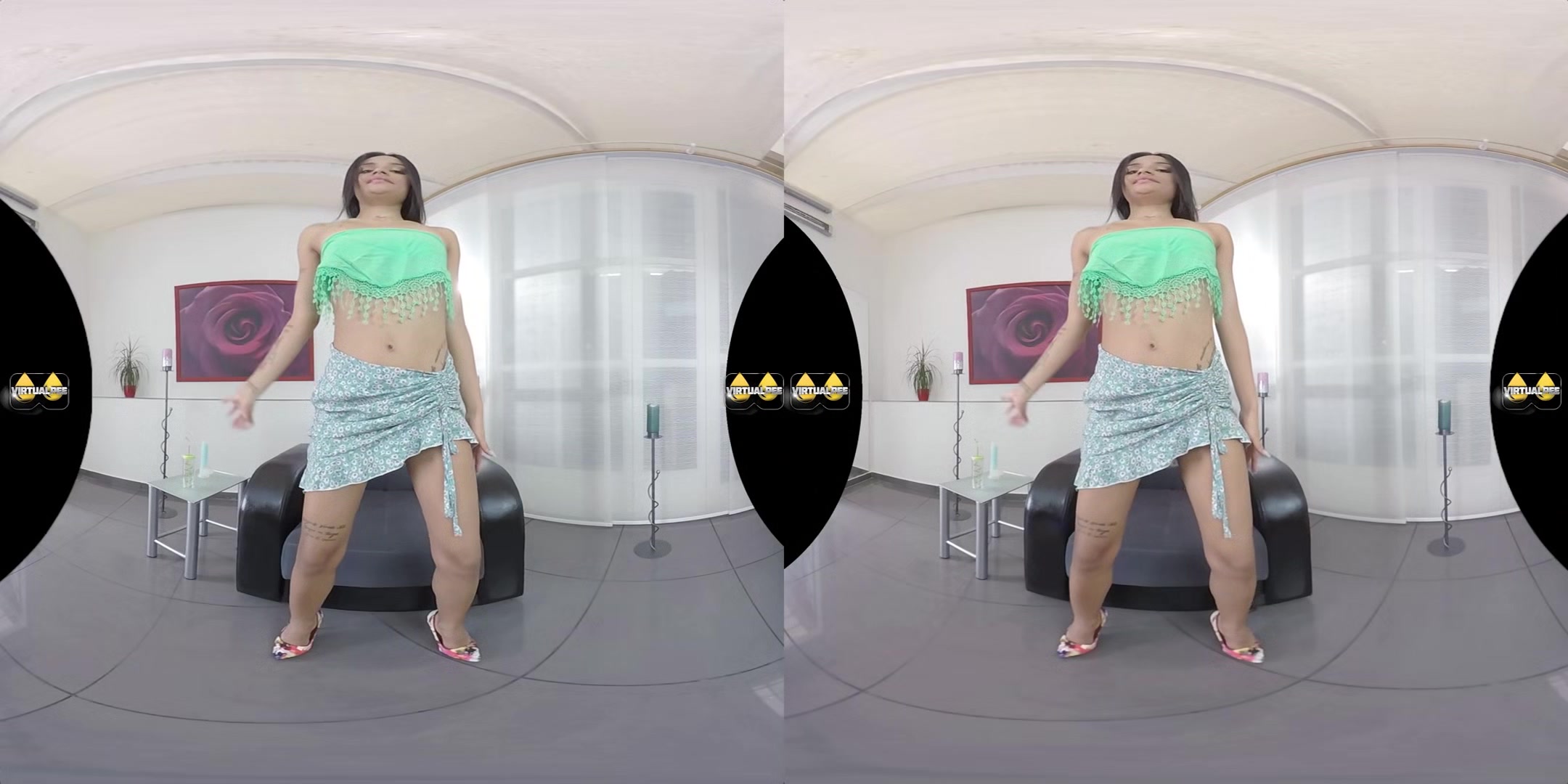 Breiny Zoe - Virtualpee - Vr Porn Video