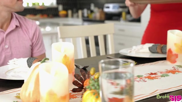 I Had My Stepsisters Thanksgiving Pie - S29:E7 - Brattysis