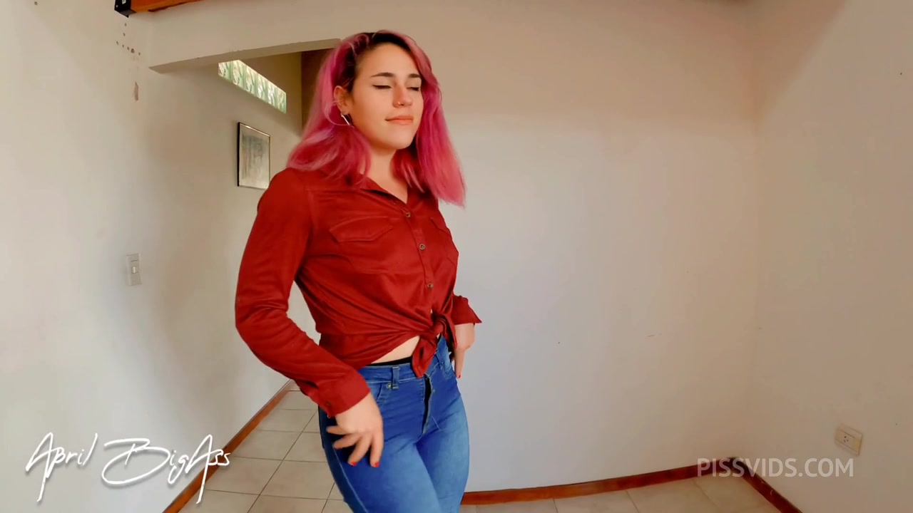 I pee, I couldn't hold it and I exploded with pee, my stepfather gives me even more pee!!! - PissVids