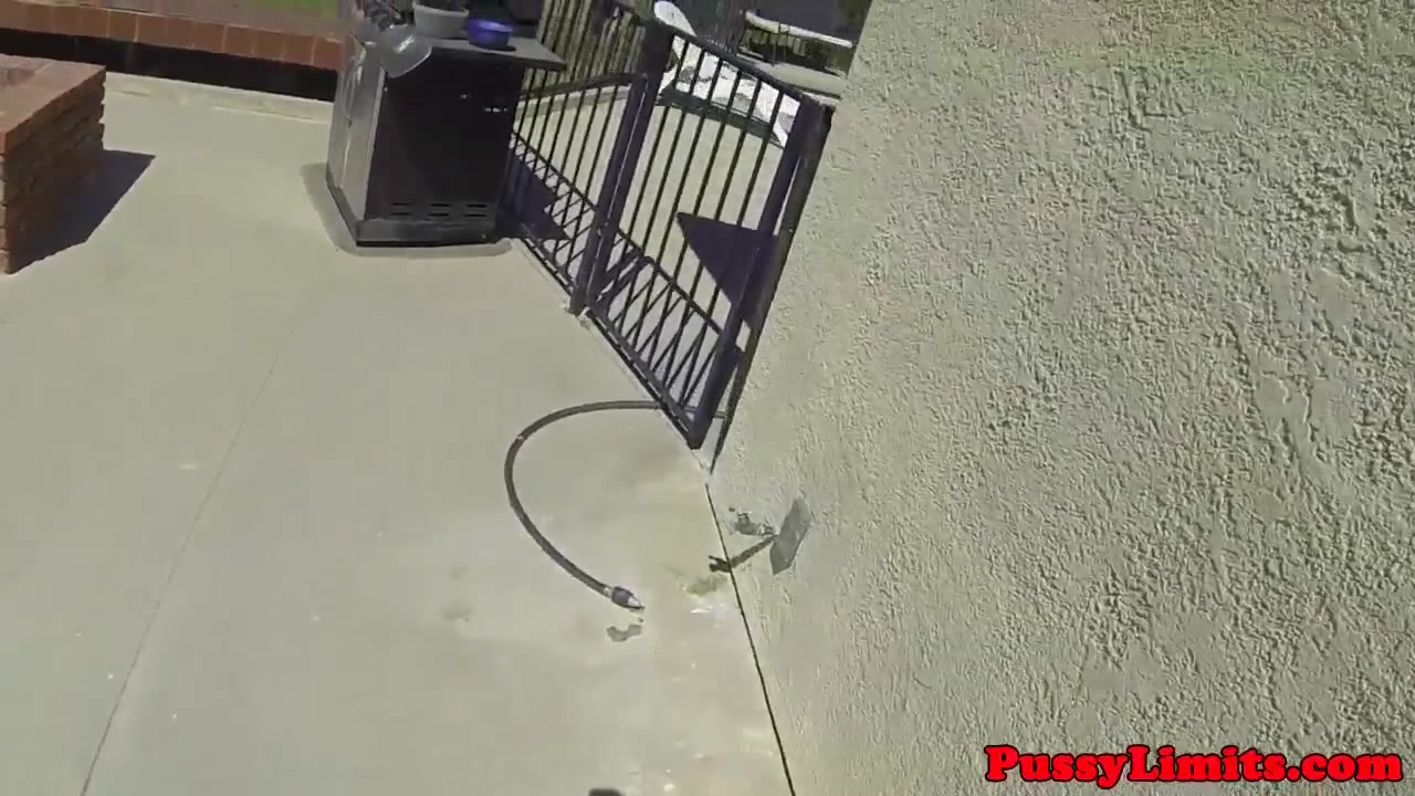 Jogging skank roughly pussypounded by maledom
