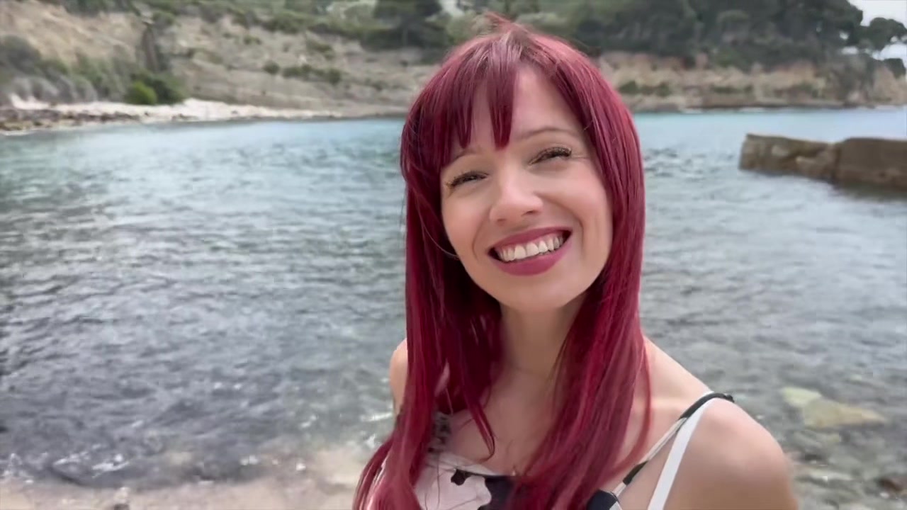 Laeticia discovers unsuspected pleasures! - Jacquie et Michel TV