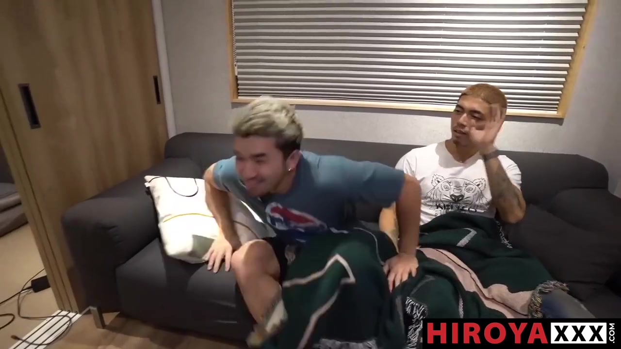 Barebacked By Hiroya In Their First Hookup With Daniel Zhang