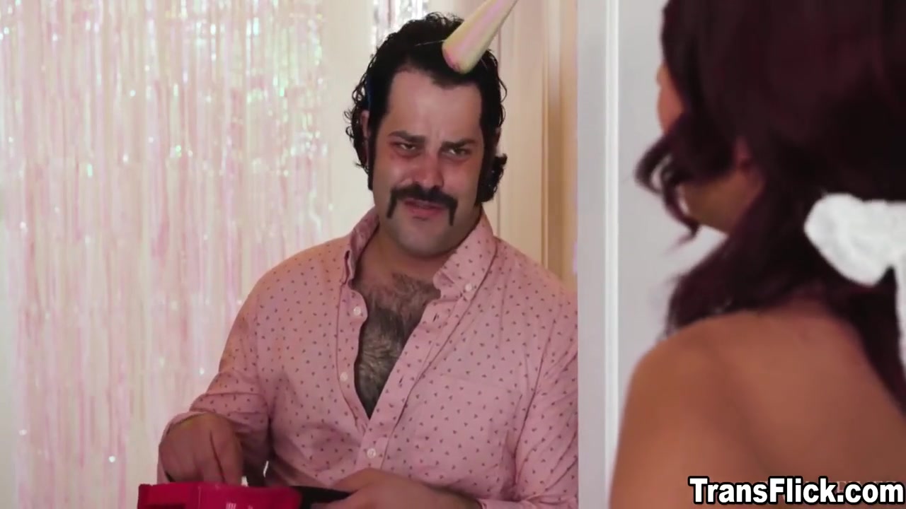 Michael Del Ray And Avery Lust In A Cheeky Makepou Sesh For