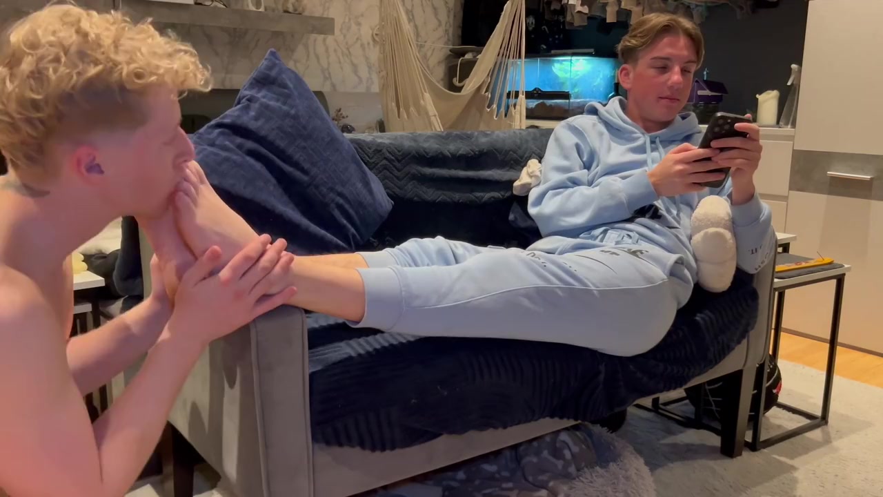 Worshipping Romeos Feet After A Long Day