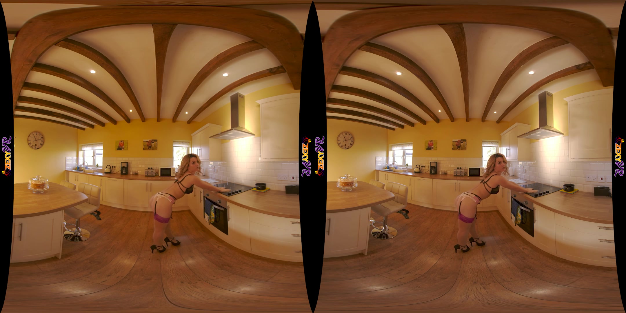 Enjoy My Strip featuring Chelsea Essex - ZexyVR