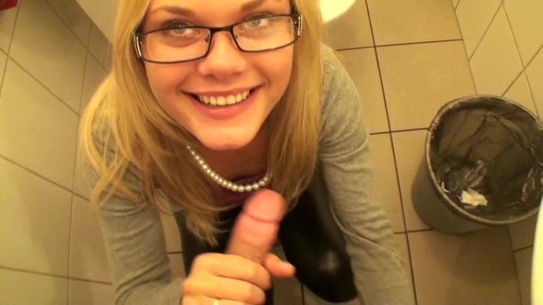 Sexy blond tries on hot underware previous to bj