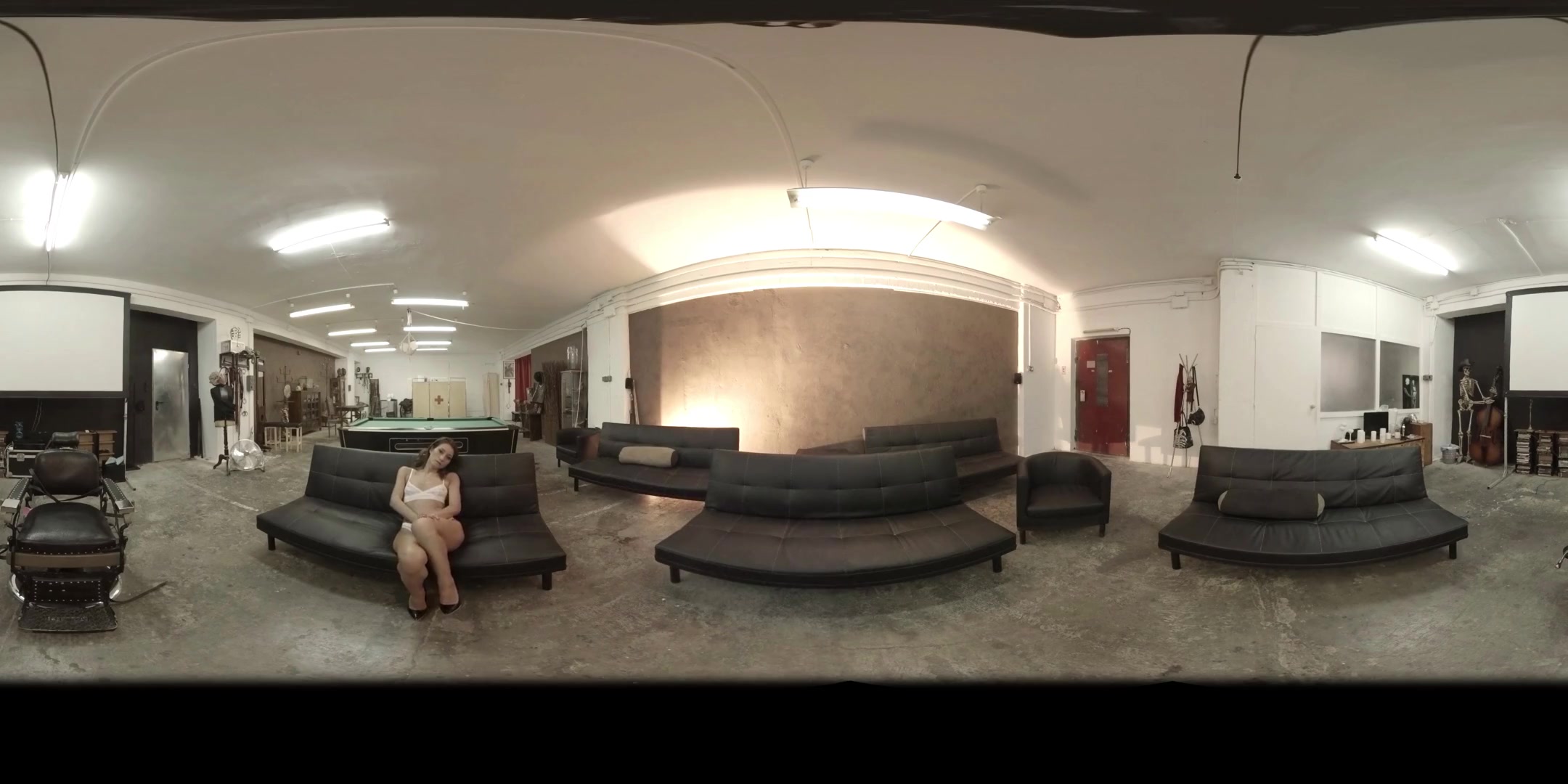 Valentina Bianco in Valentina's Studio: Play this Dildo! - VirtualPorn360