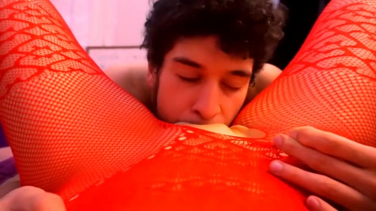 Oral sex hot and delicious. Eating my stepsister's pussy