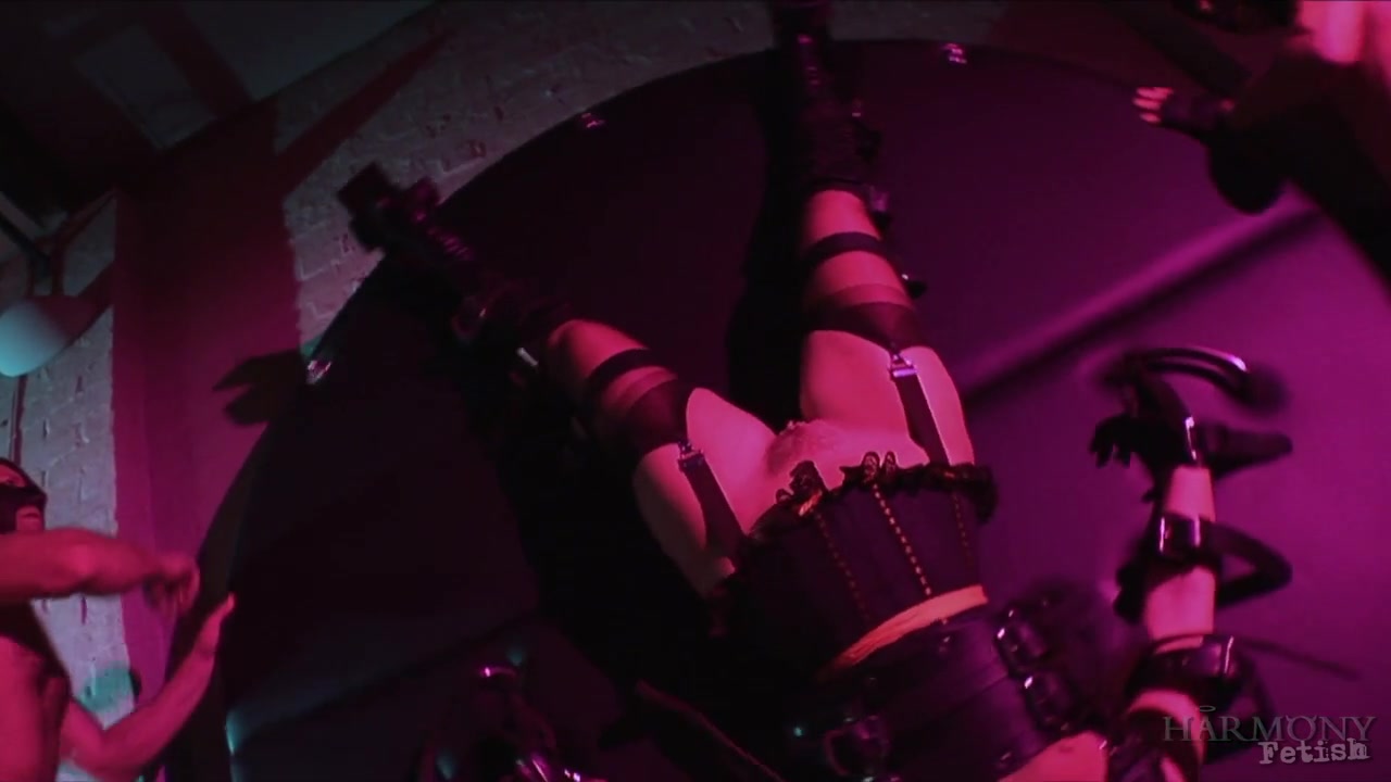 Elle Brook & Oliver Sanchez & George Uhl & Kerry Louise in Big Bottom Bondage Bitches - KINK