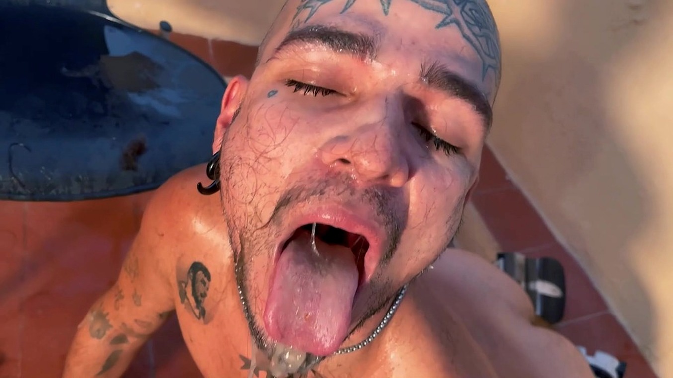 Fetish Fanatic Vol. 2 "I Shaved My Head Like Britney Spears Cuz