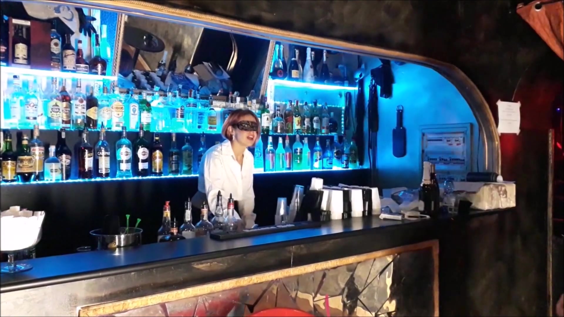 Grossa Sorpresa Al Bar - Sex Movies Featuring Miss Mina Pornostar
