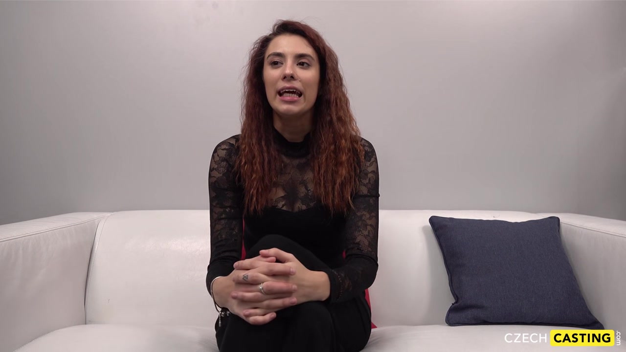D-tits teen 18+ Earns Extra Cash for Studying