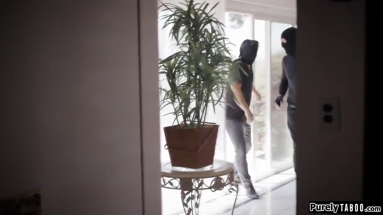 Maid Freezes When She Confronted With Two Burglars
