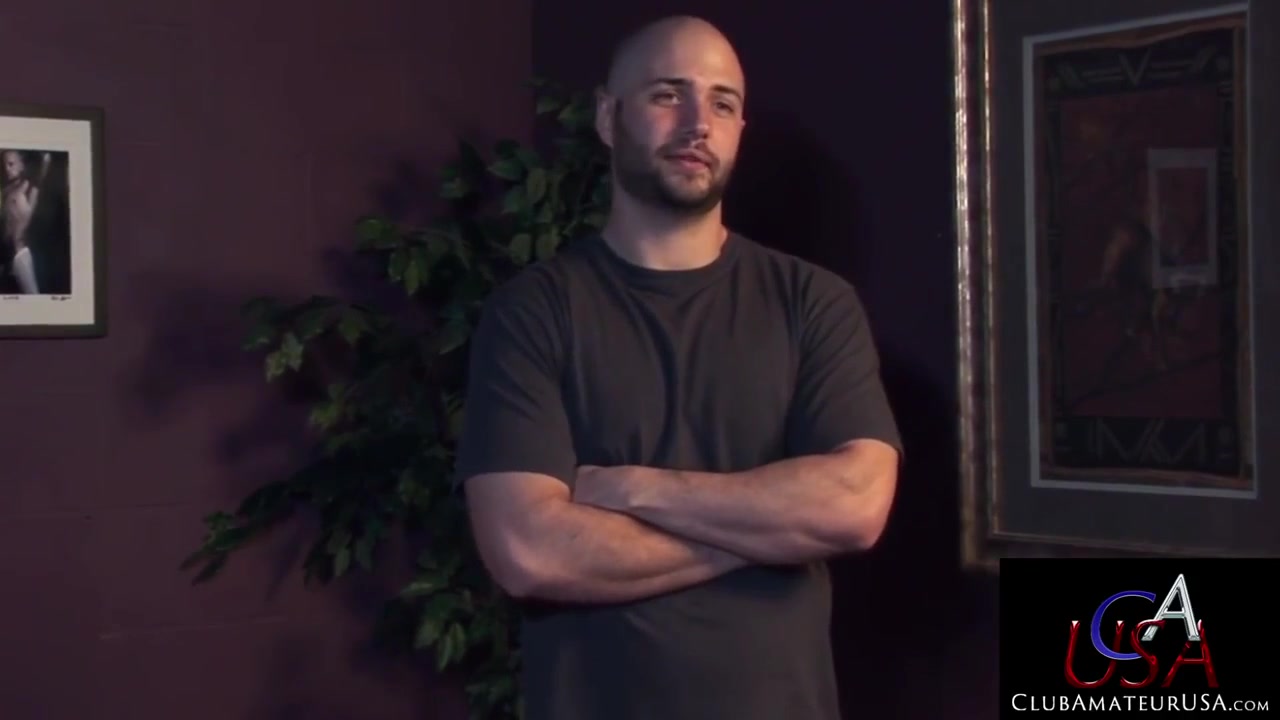 Bearded Gives Enjoys His Prick Massage Session - David Chase