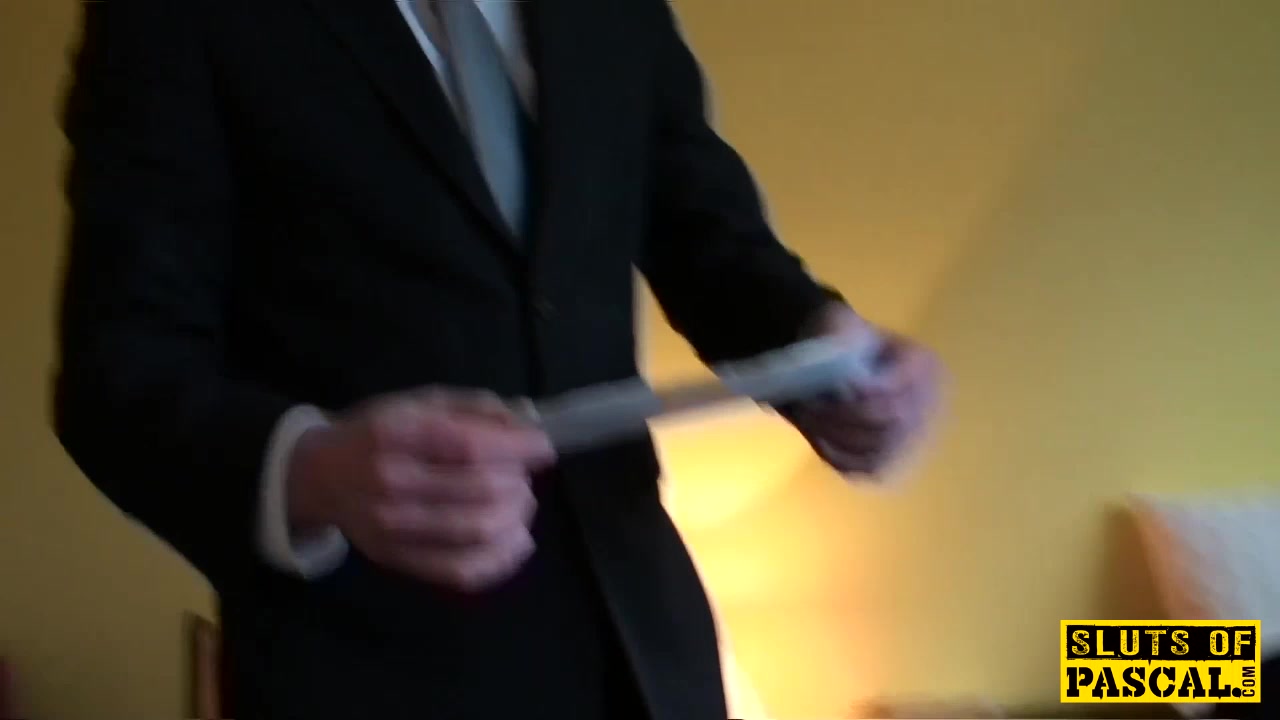 British sub dominated while squirting