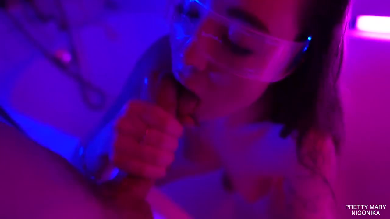 Neighbor Watched Star Wars And Decided To Suck Darkweird In The Bath - Nigonika Porn 2024