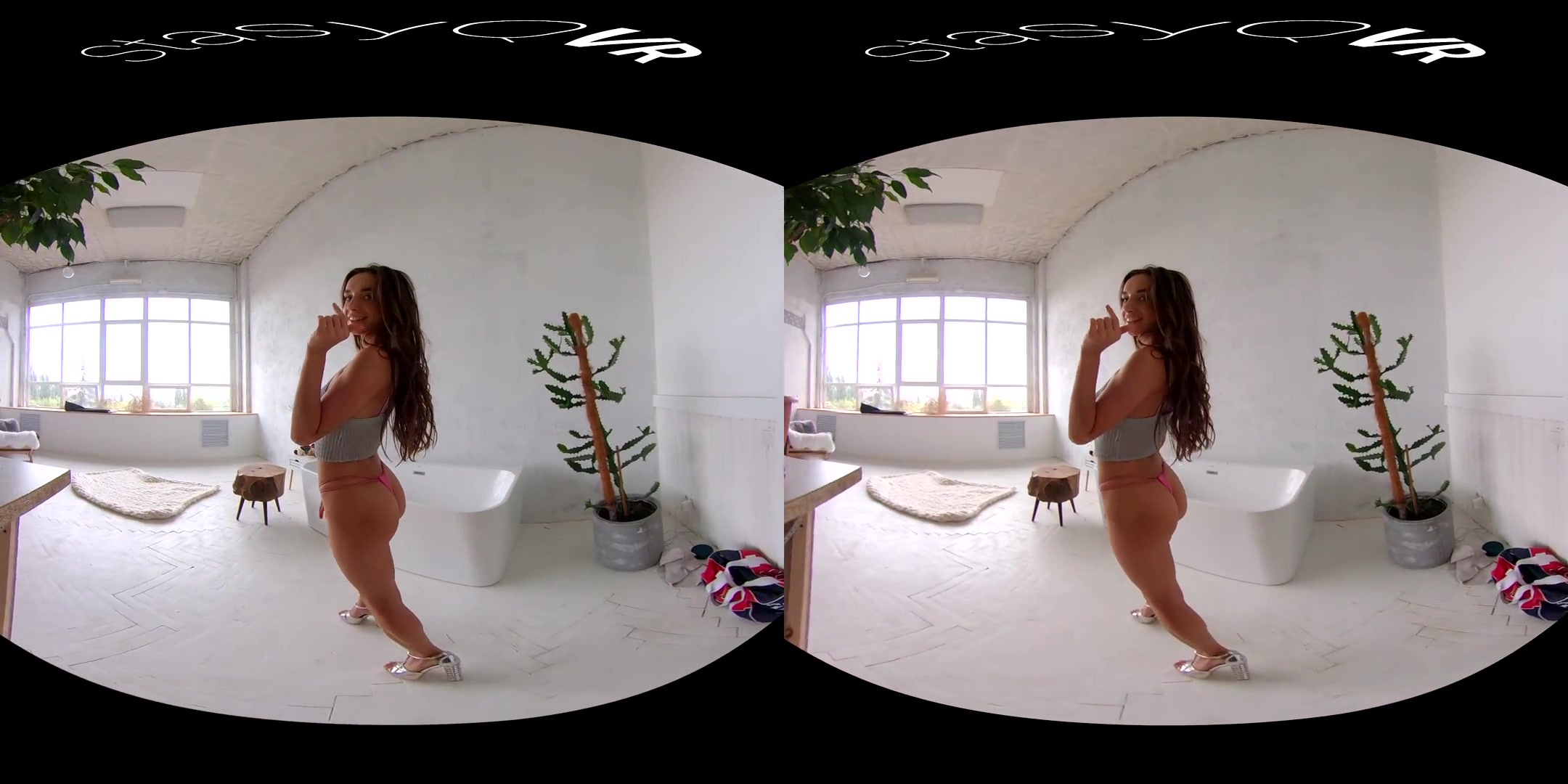 Gloria Sol in High Heels & Pink Panties - StasyQVR