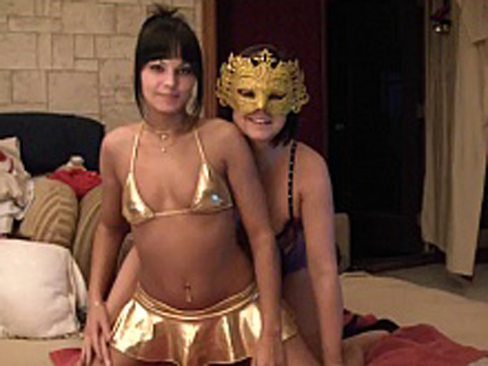 Kinky Lesbian Babe In Mask Strap On Banging - BustyGFsExposed
