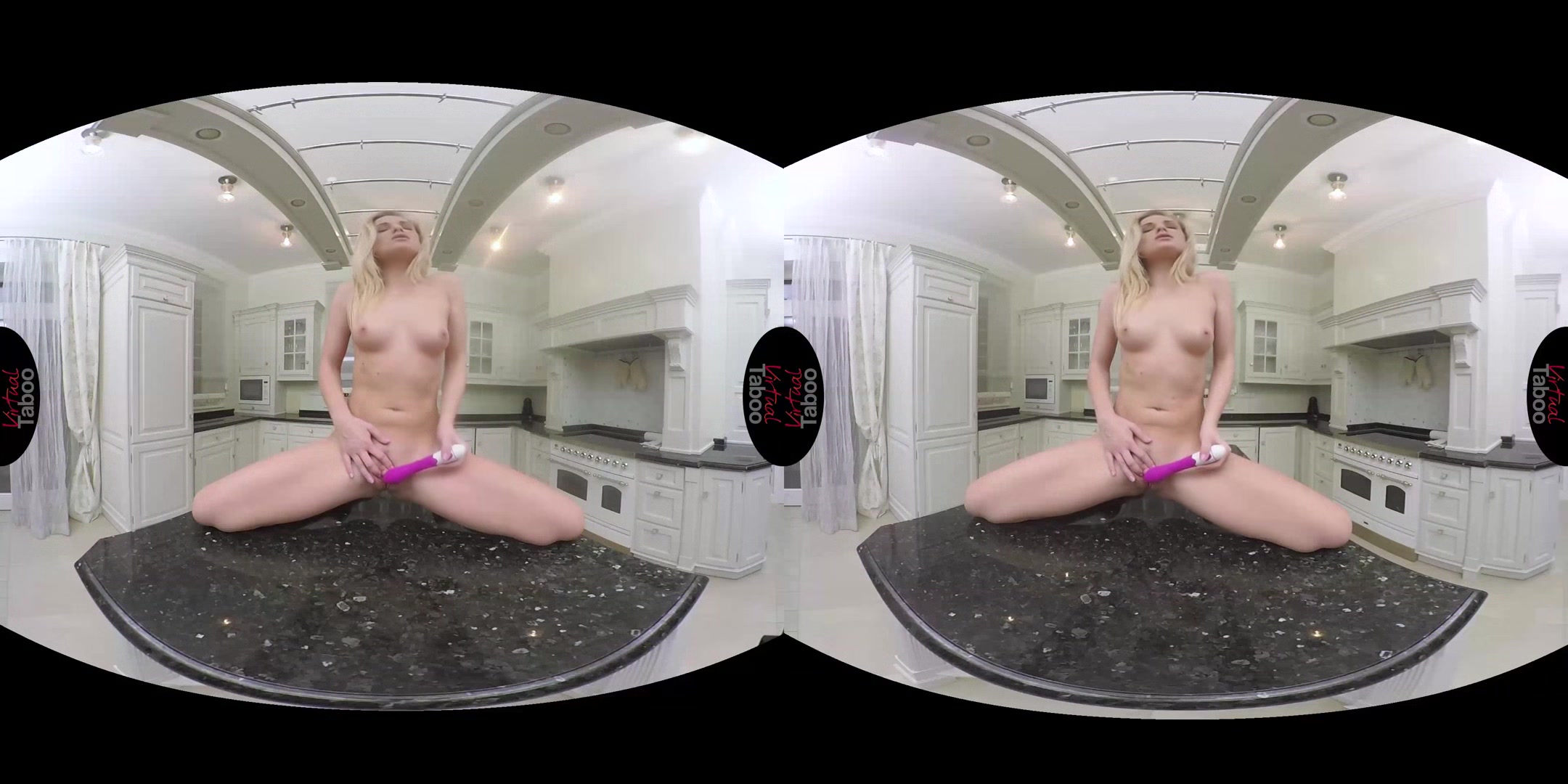 Vinna Reed VR Porn: Delicious dessert Vinna - VirtualTaboo