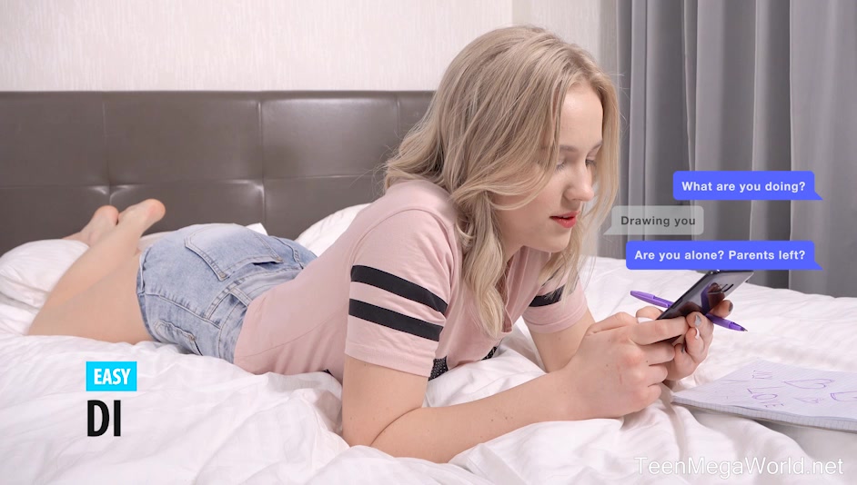 Parents away, anal lovers will play - AnalBeauty