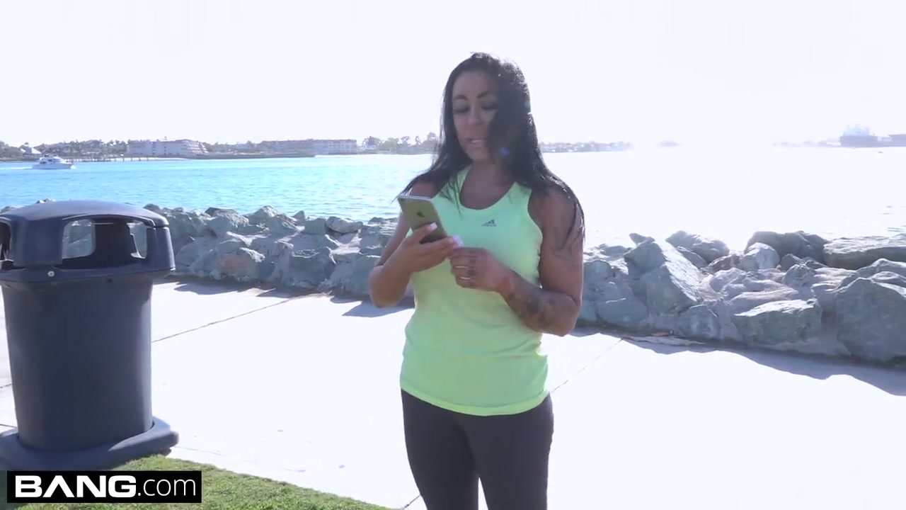 MILF Simone Garza's pussy is ready for a workout