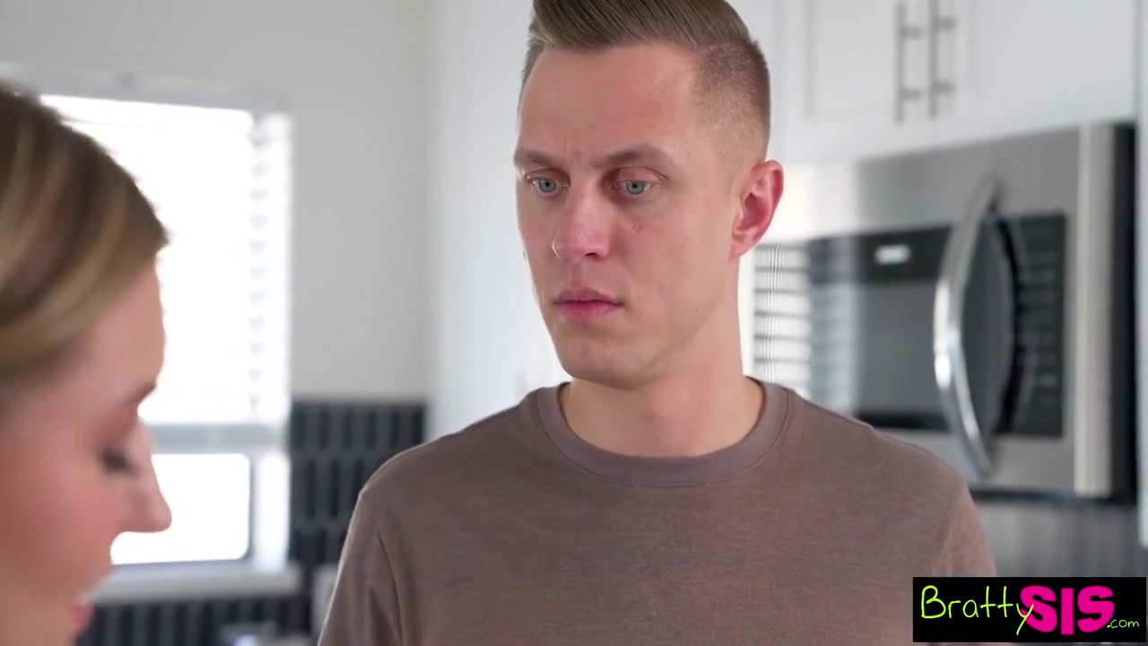 Emma Sirus - I Love Fucking With My Stepbrother Confesses To Friend - S25:e10