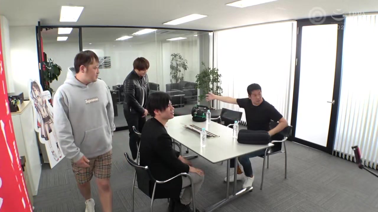 0008233_玩具 中だし 騎乗位などが含まれている