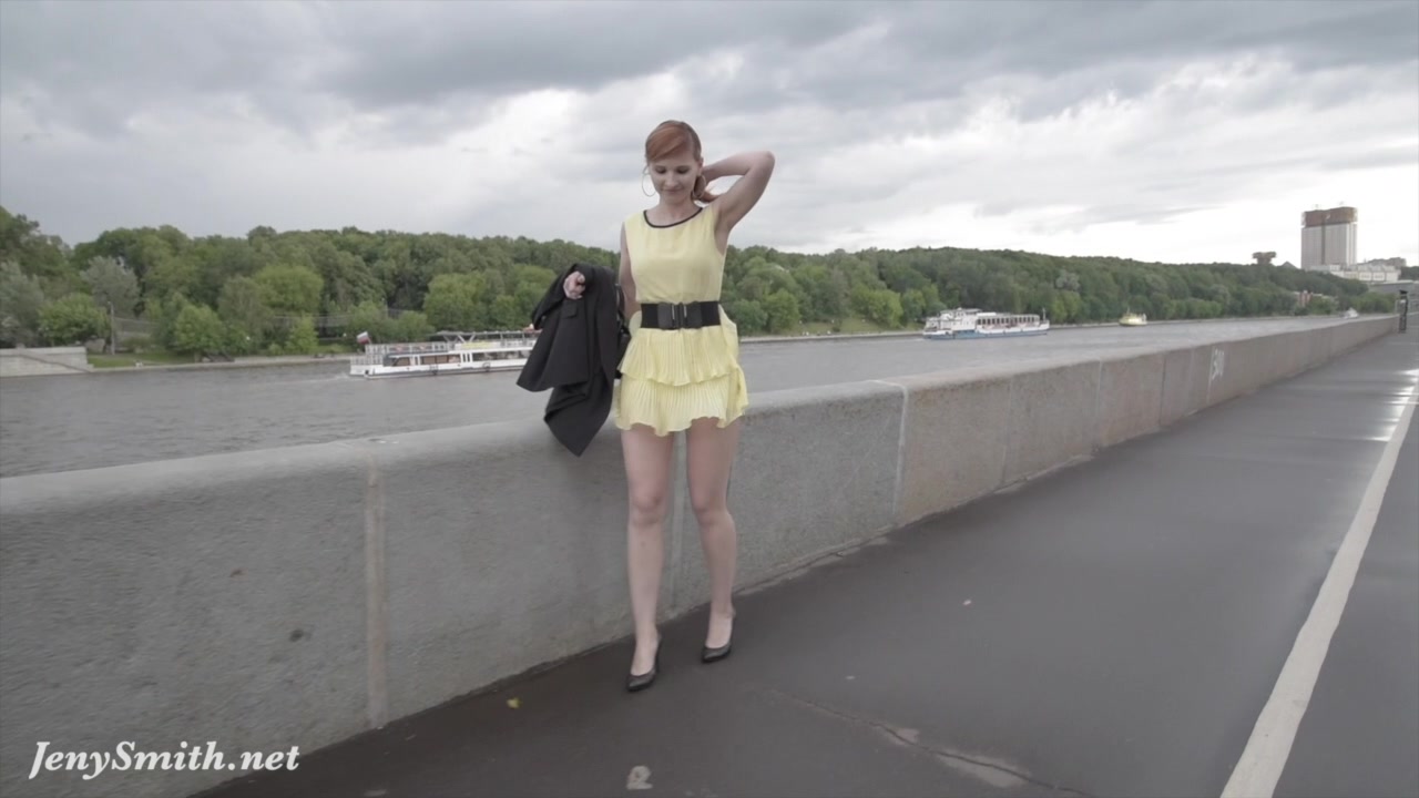 Jeny Smith public flasher shares great upskirt views on the streets