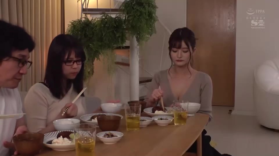 06590 Girlfriend's older Step sister and SeX