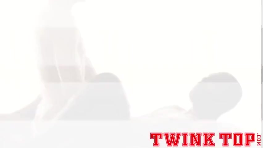 Austin Young - Adorable Twink Barebacks Muscle Guy Twink Top