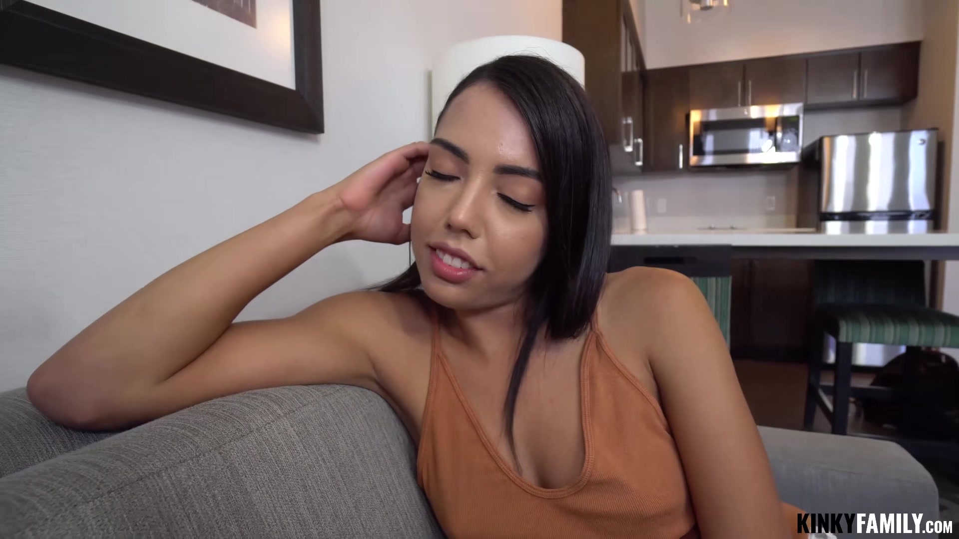 Kinky Family - Rachel Rivers - Stepsis good for kinky fuck