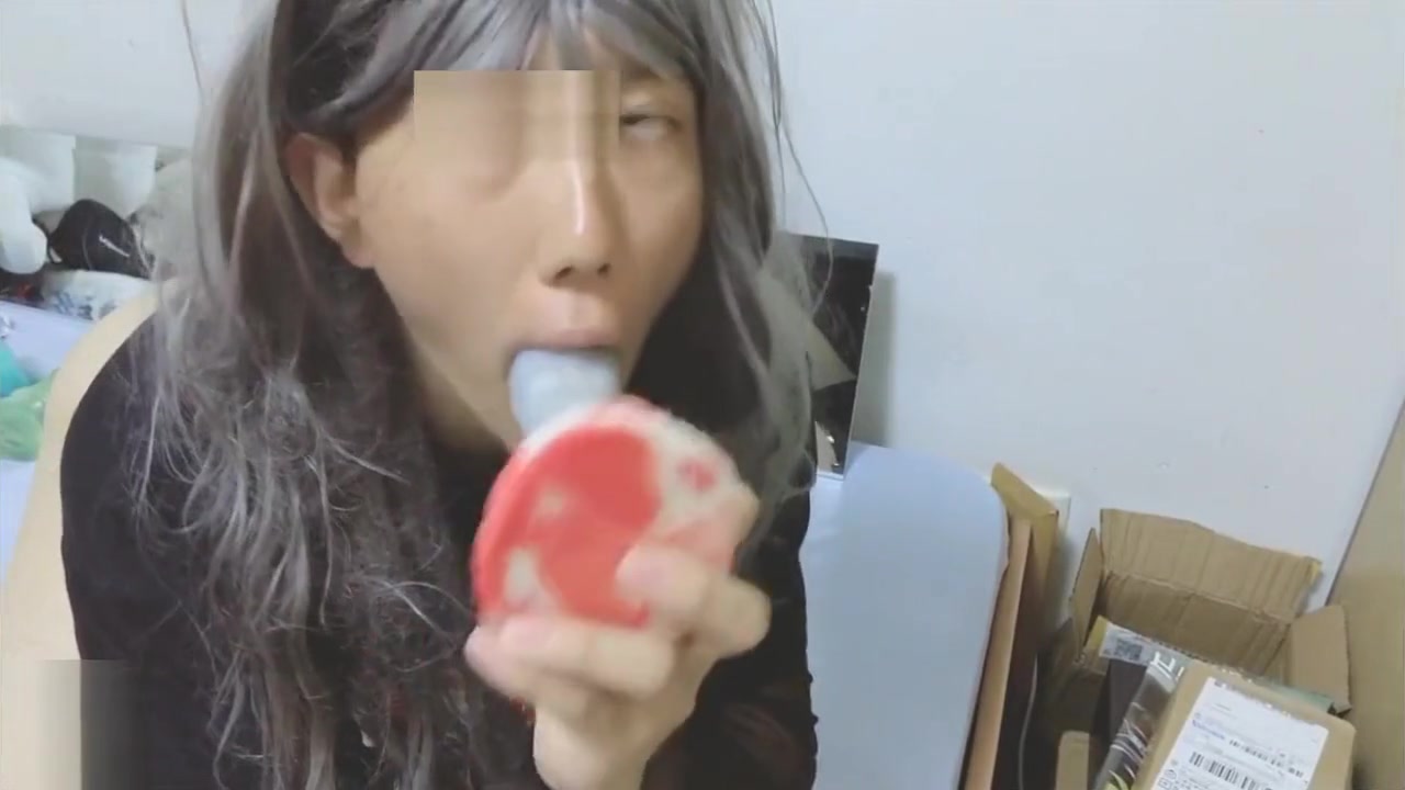 sissy Bad dragon anal