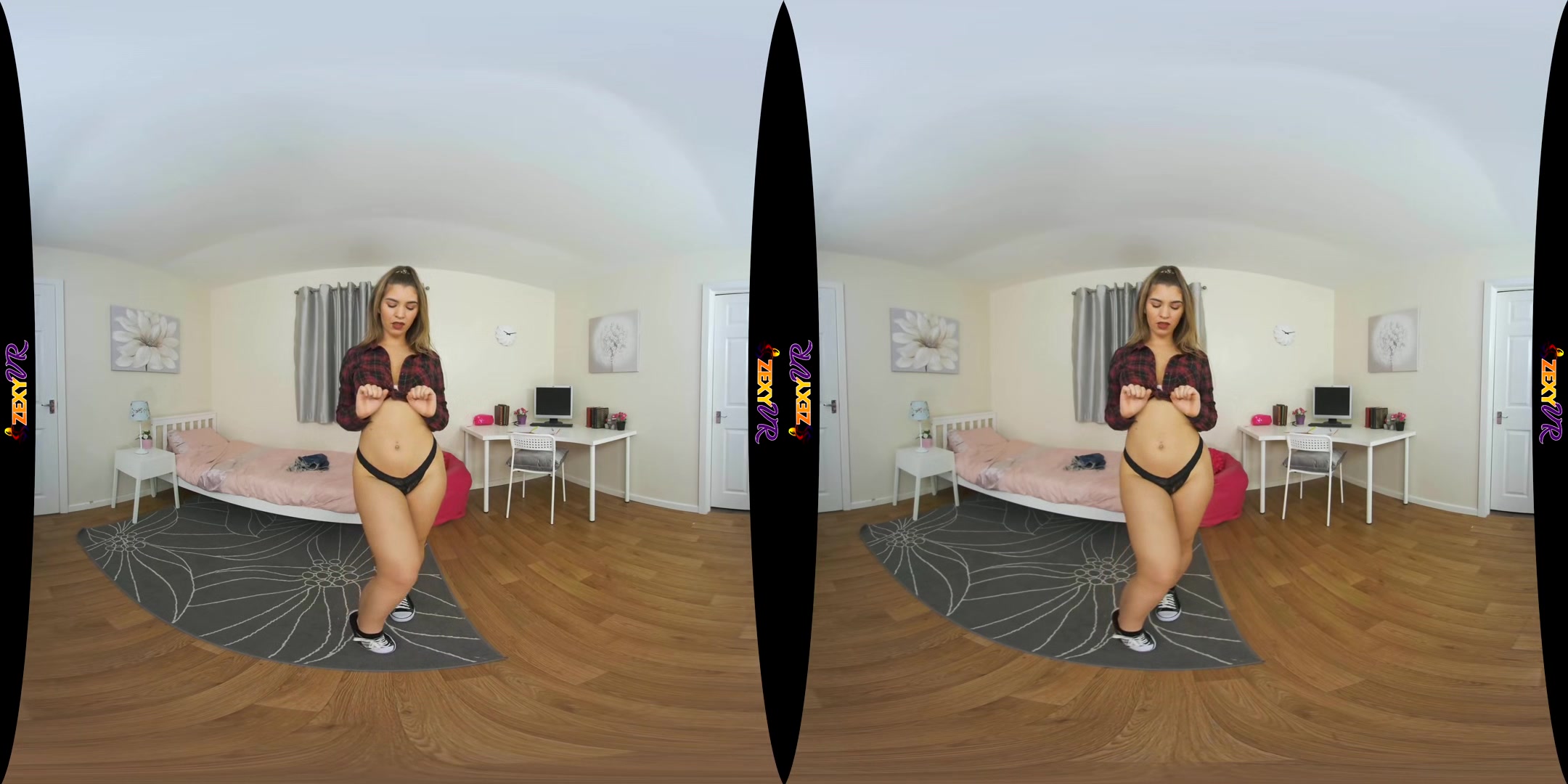 Daisy Dukes - Incredible Babe Solo Striptease Vr