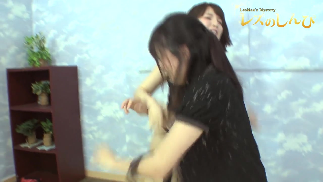 Battle of lesbian - Fetish Japanese Movies - Lesshin
