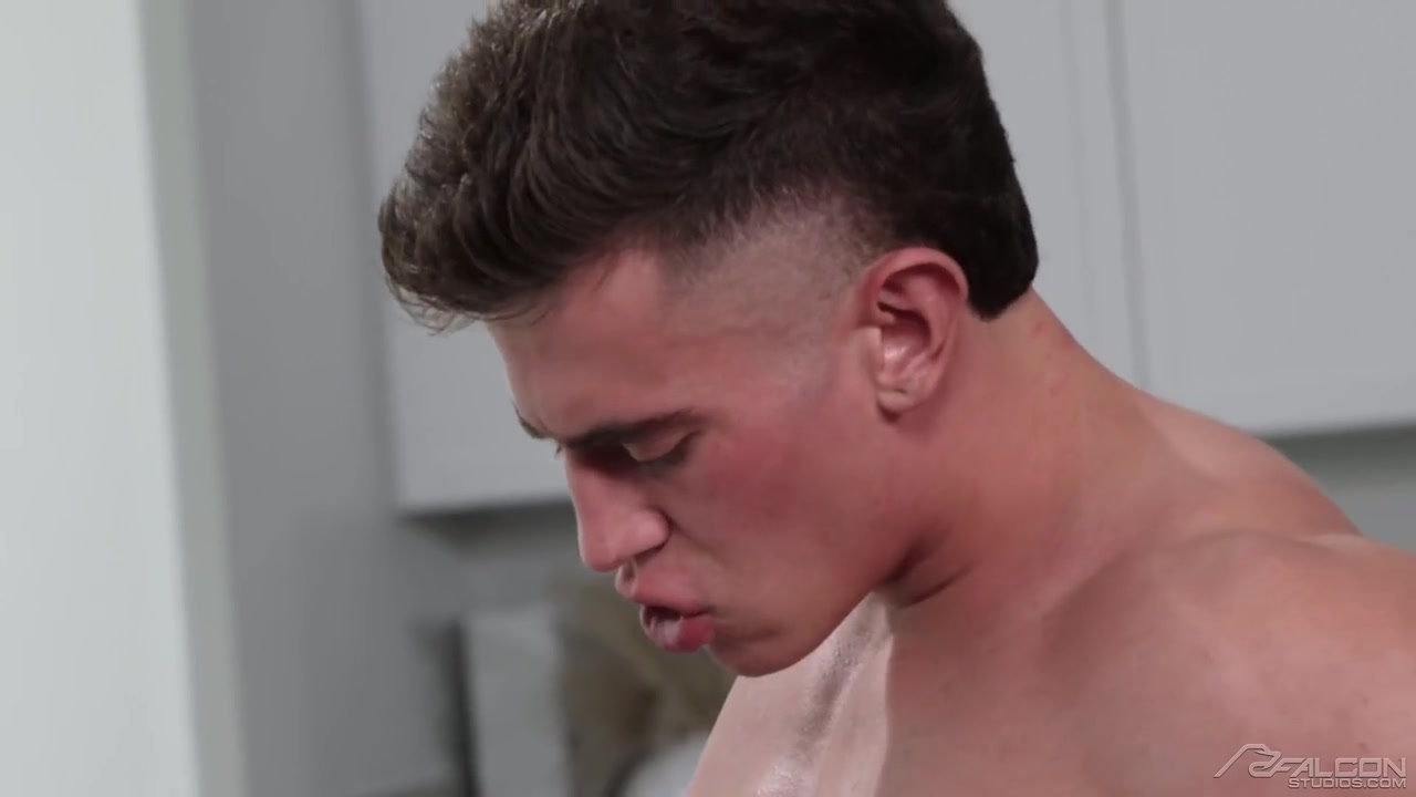 Trevors Big Bushy Dick Sucked By Hunk Baxxx With Trevor Brooks