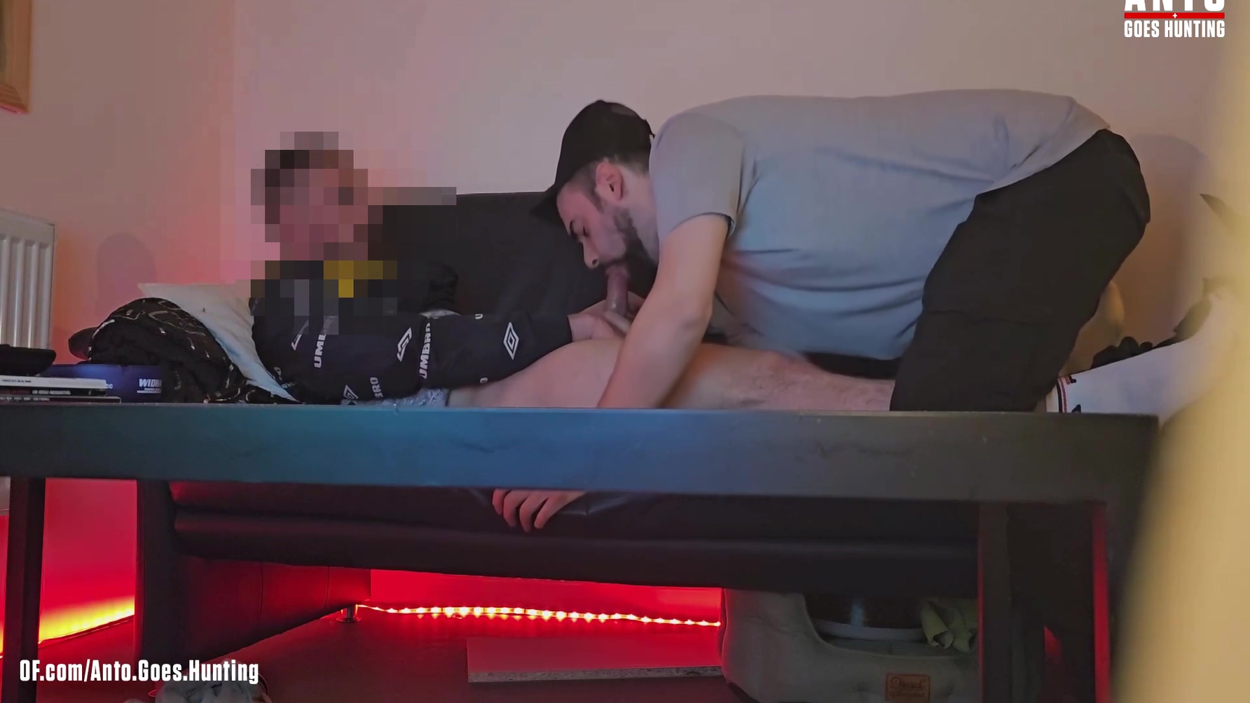Man From Dating App Allows Oral Pleasure