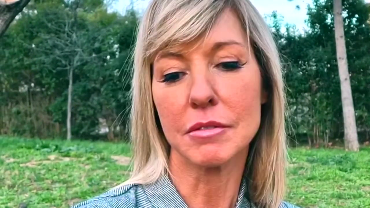 Rose and Josh find a complicity thanks to their host - Jacquie et Michel TV