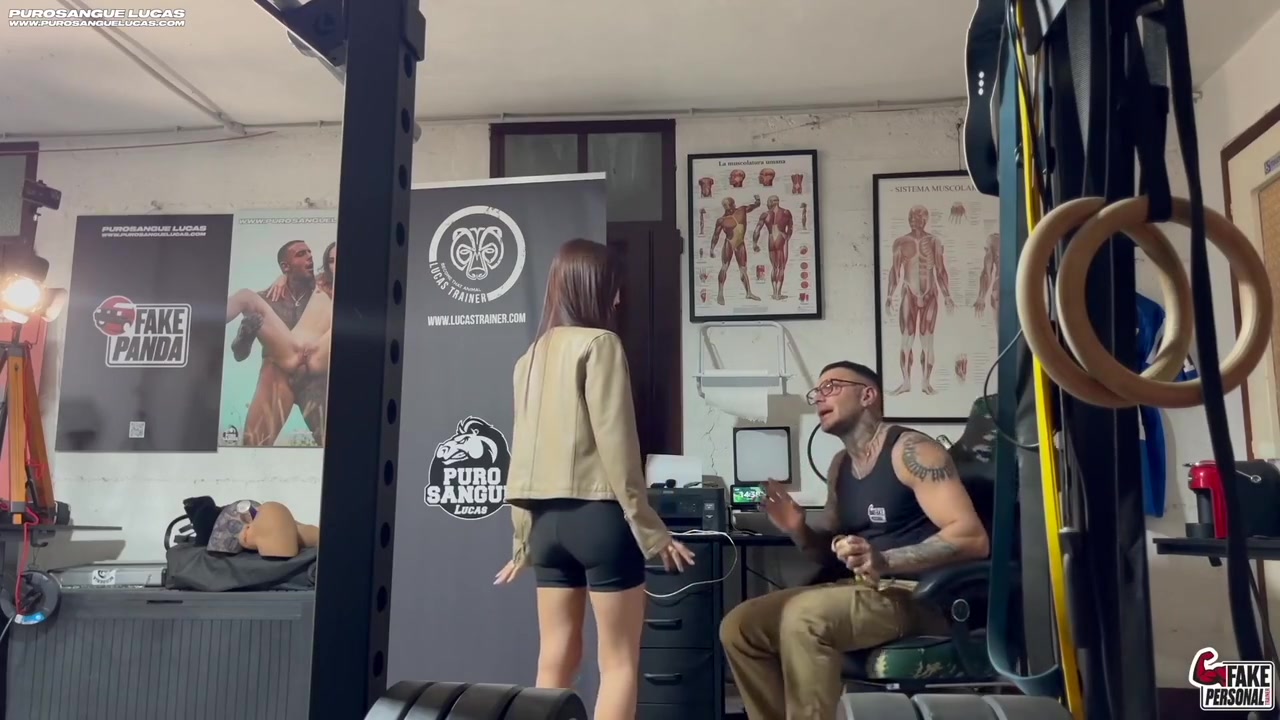 Asian Girl Seduces Her Muscular Personal Trainer - Lucas Peracchi, Momota Emiri And Emiri Momota