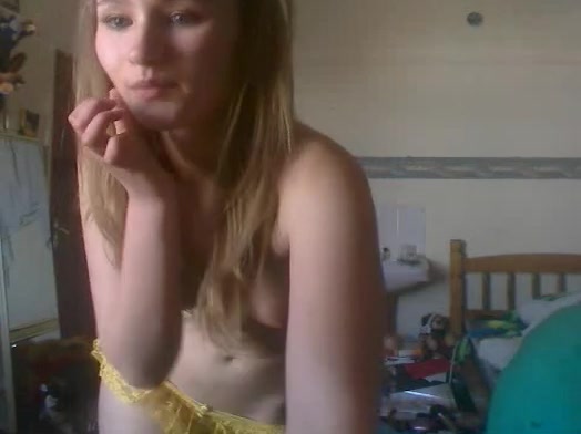Small tittied lady undresses her useless clothes