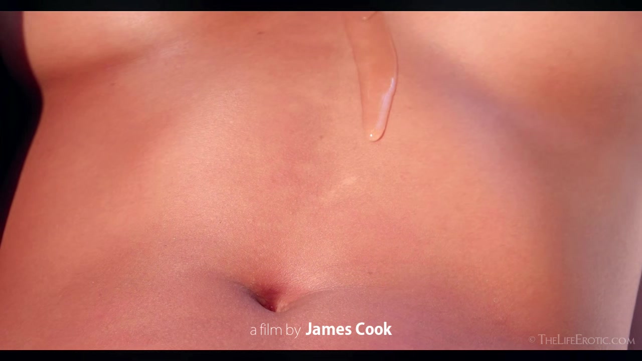 Come Inside - Luna C - TheLifeErotic