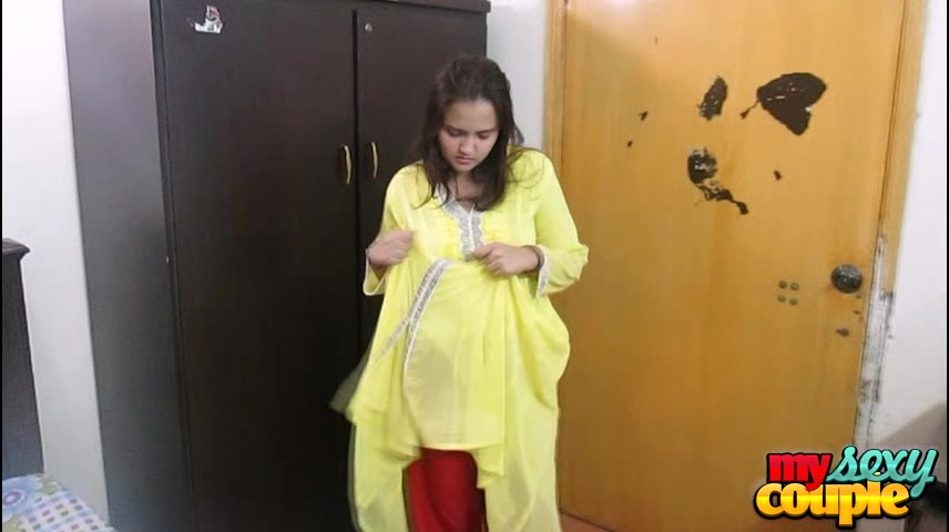 Indian Bhabhi Sonia Fucked By Sunny - MySexyCouple