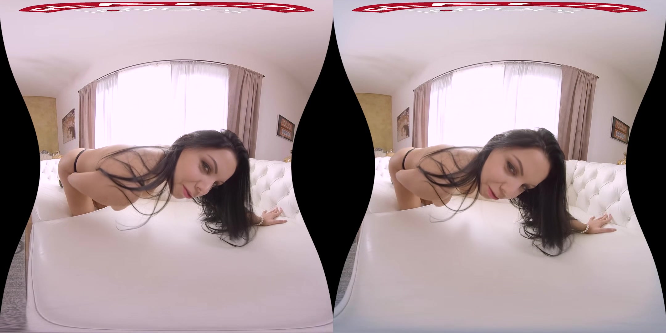 Amazing Julia - RealityLovers