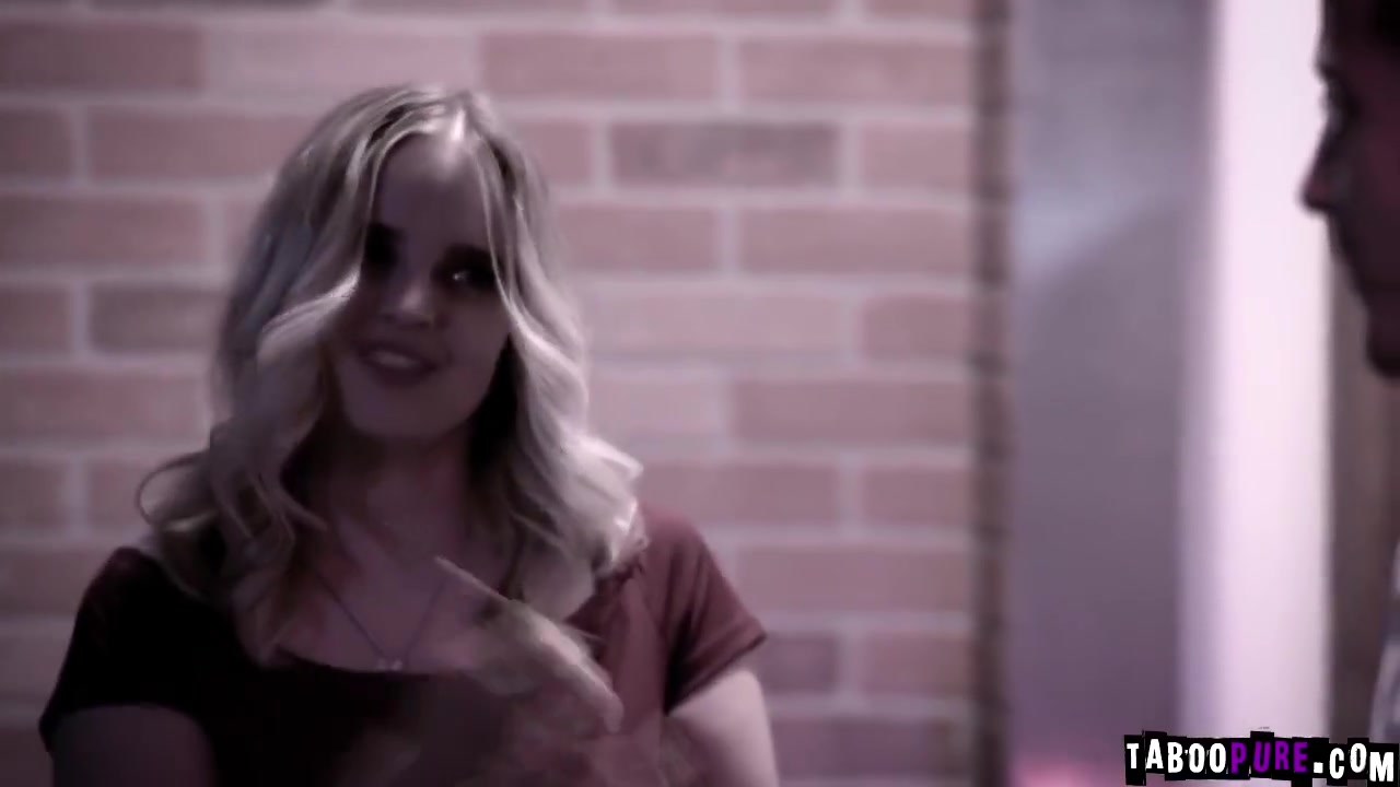 And Having A Steamy Sex Inside Codis House With Codi Vore And Jay Romero