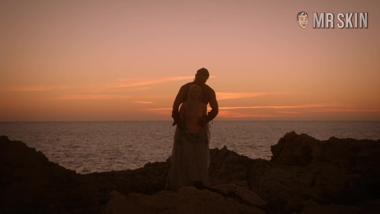 Best Of: Emilia Clarke - Mr.Skin