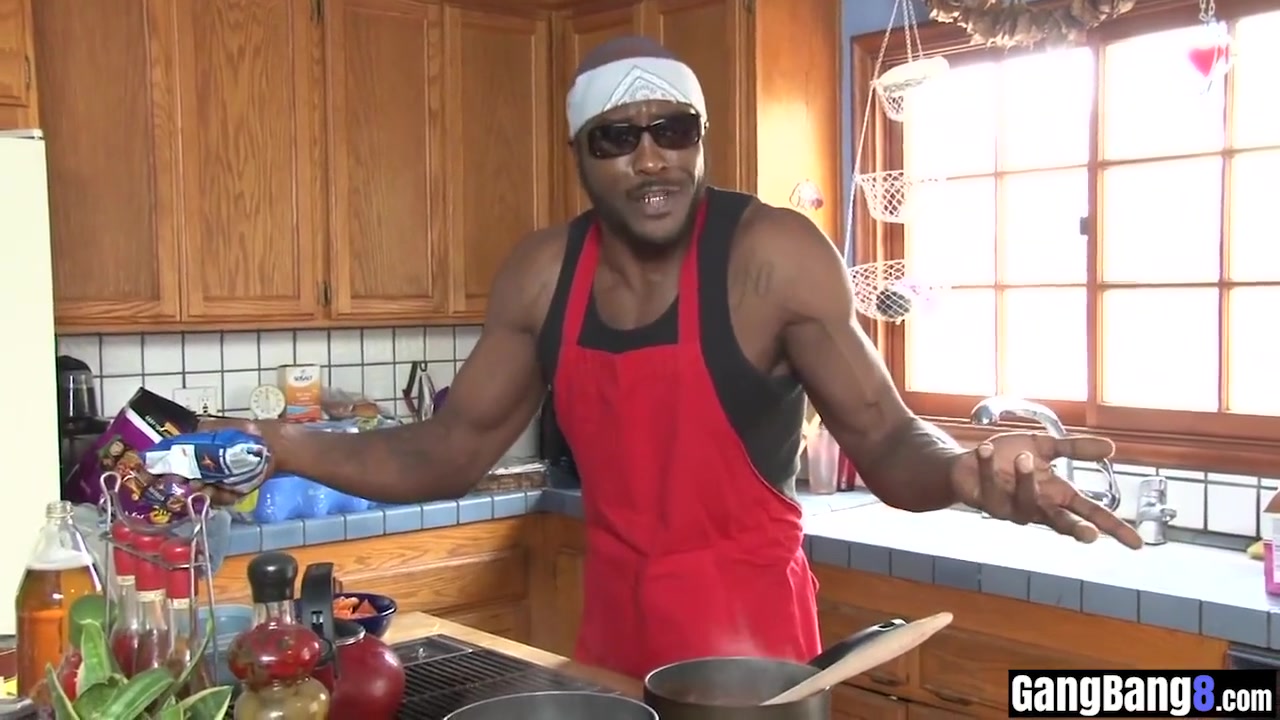 Black Guys Taught Milf Babe How To Make Things Harder