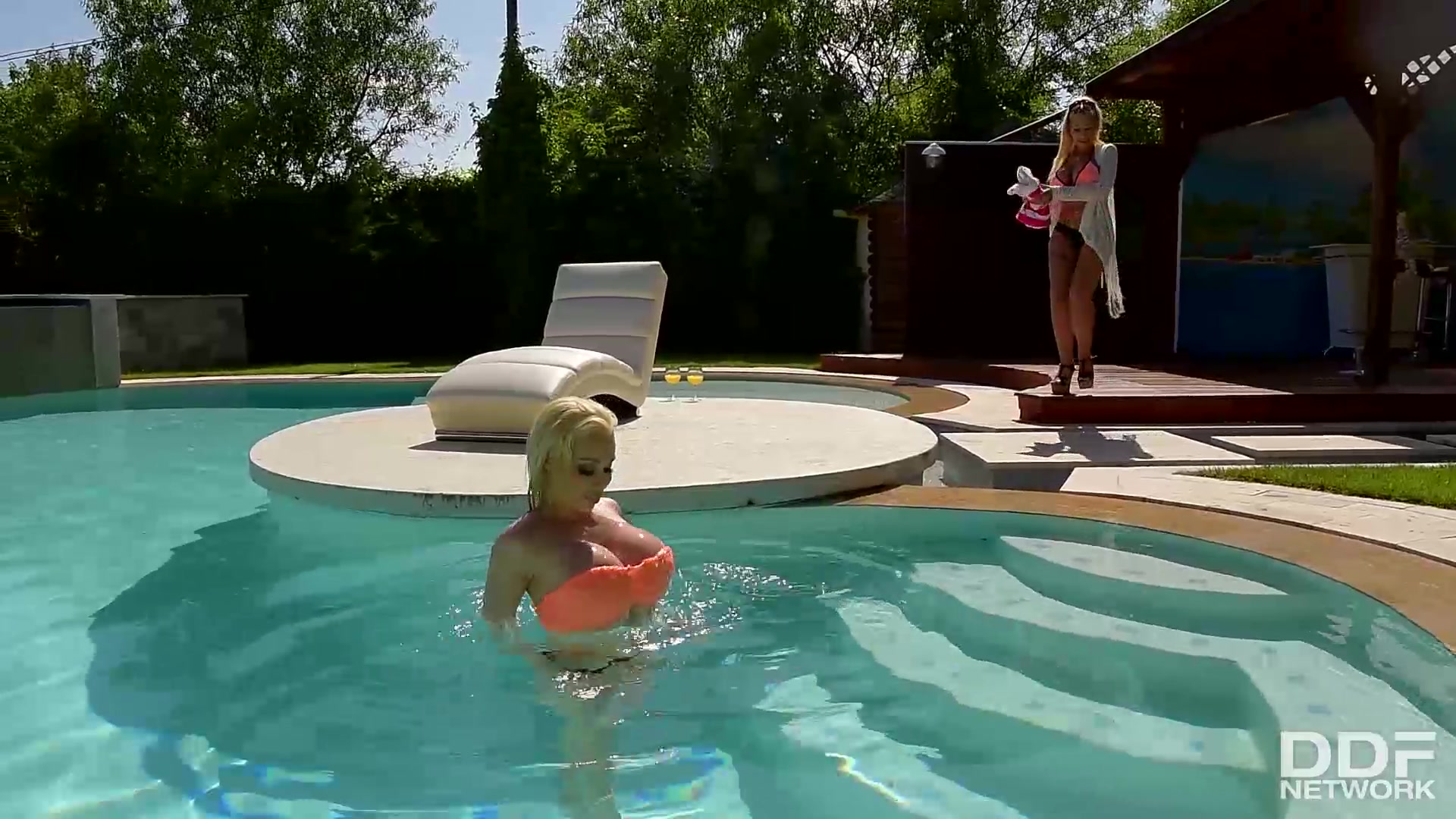 Mermaid Pussy Bang: Busty Lesbians' Double Dong Pool Side - PornWorld